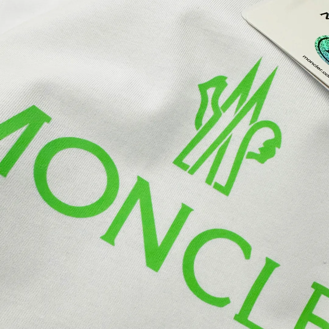 《Moncler~ 》2024New Arrival Quality T LOGOThermal Color Change ， 。 , Versatile Quality ！ ‼ 32 250G ‼ ， ， ， ， T 🤪 Sizes：S-M-L-XL-2XL ：Black，White， Same Style